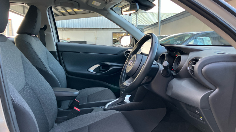 Toyota Yaris Cross 1.5 Hybrid Icon 5dr CVT Hybrid Estate